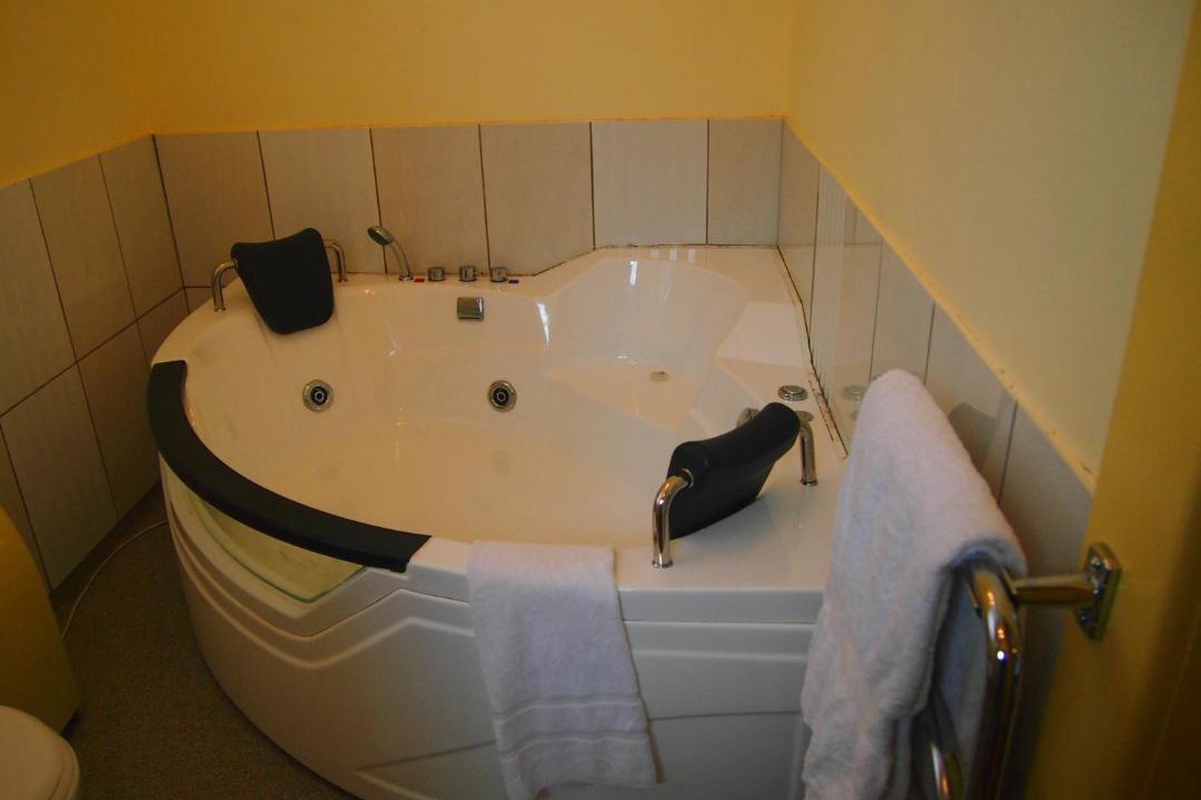 Photo of Bathroom in Huntly