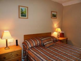 Photo of Others in Alsop en le Dale