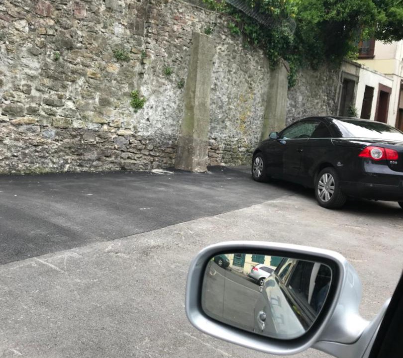 Photo of Others in Carly