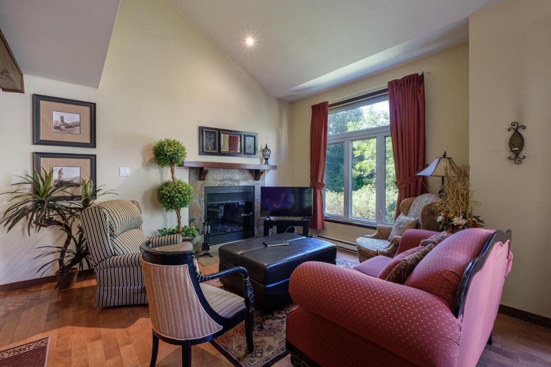 Photo of Livingroom in Mont-Tremblant