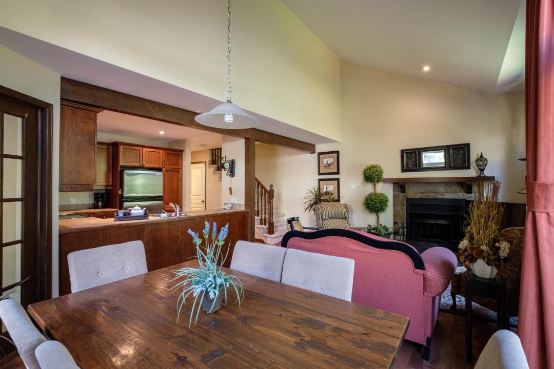Photo of Livingroom in Mont-Tremblant