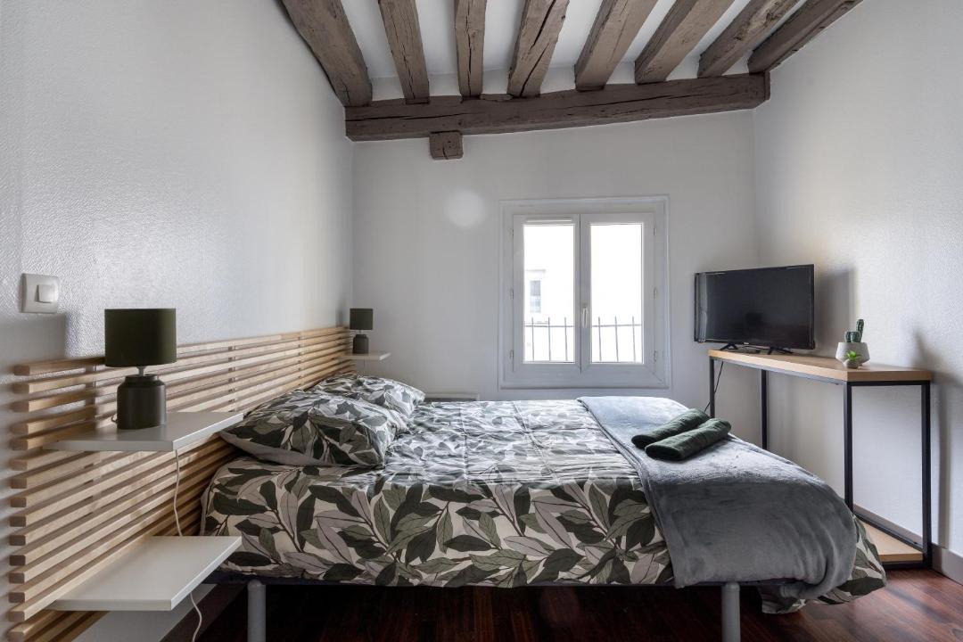 Photo of Others in Etampes