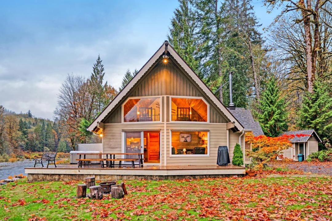 Photo of Others in Gold Bar