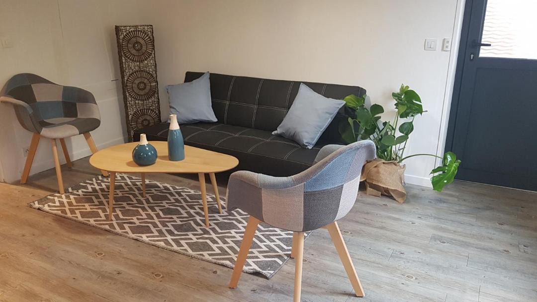 Photo of Livingroom in Sainte-Genevieve-les-Gasny