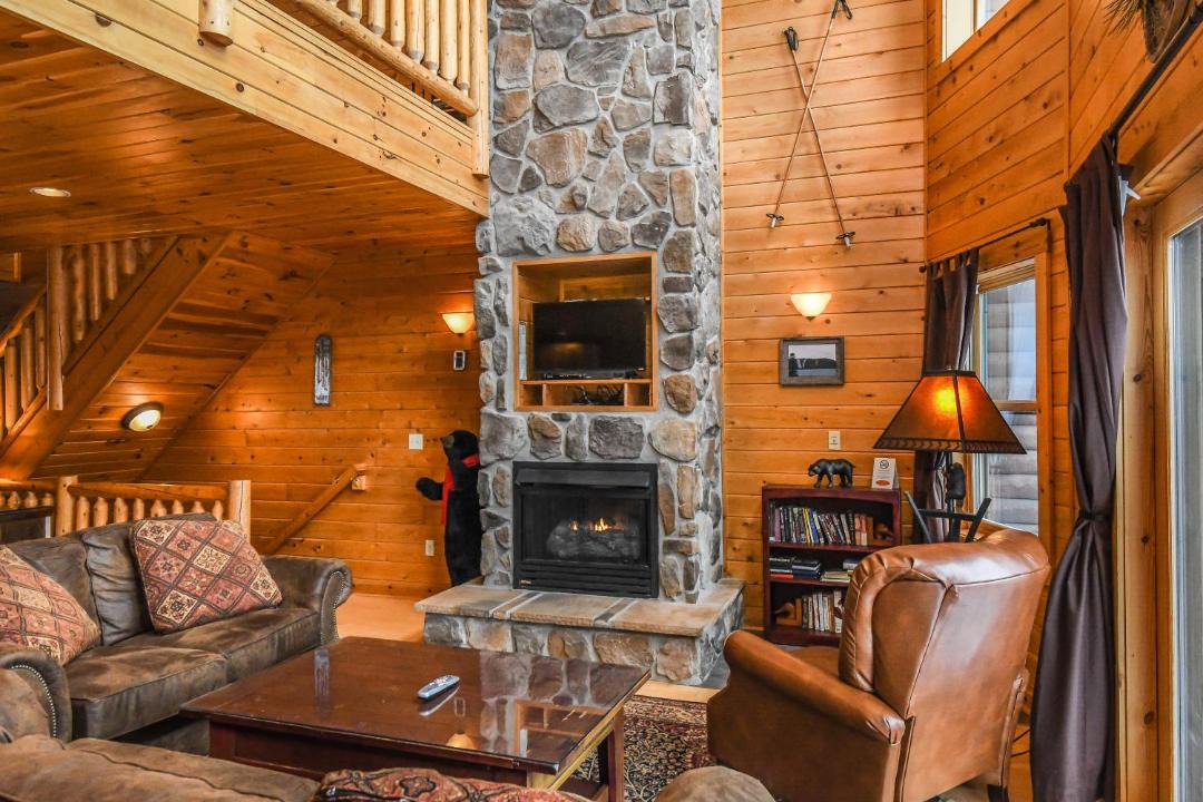 Photo of Livingroom in McHenry
