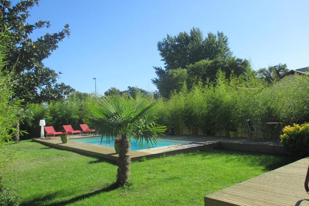 Photo of Others in Bonnefoy-Roseraie-Gramont