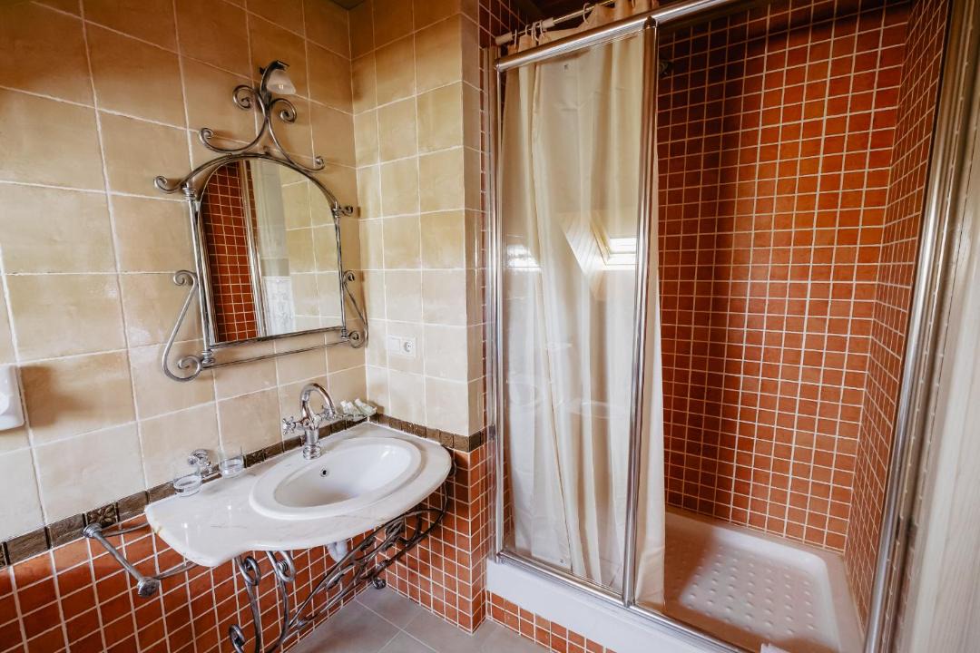 Photo of Others in Yukhnov