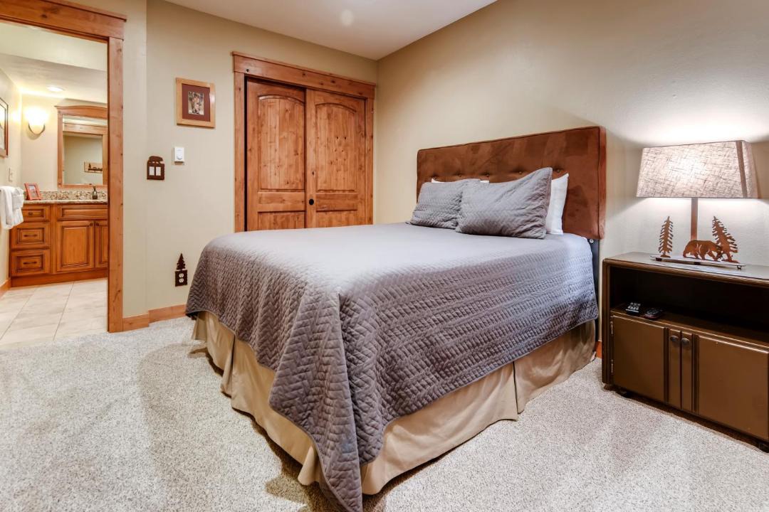 Photo of Bedroom in Historic District