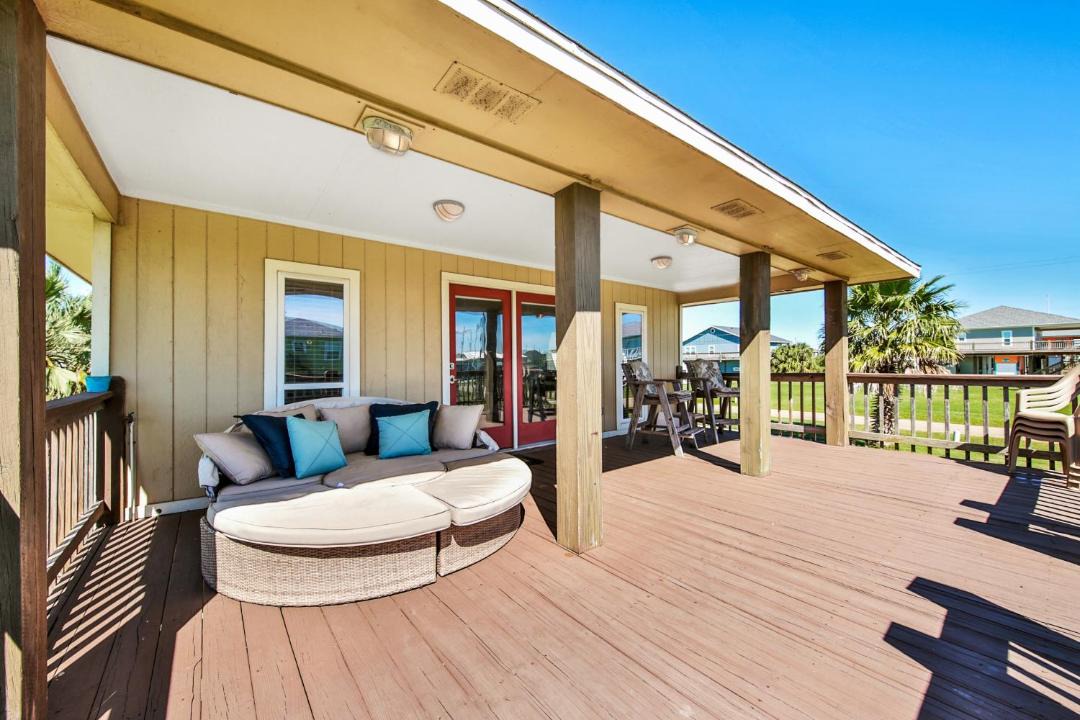 Photo of Patio Balcony in Crystal Beach