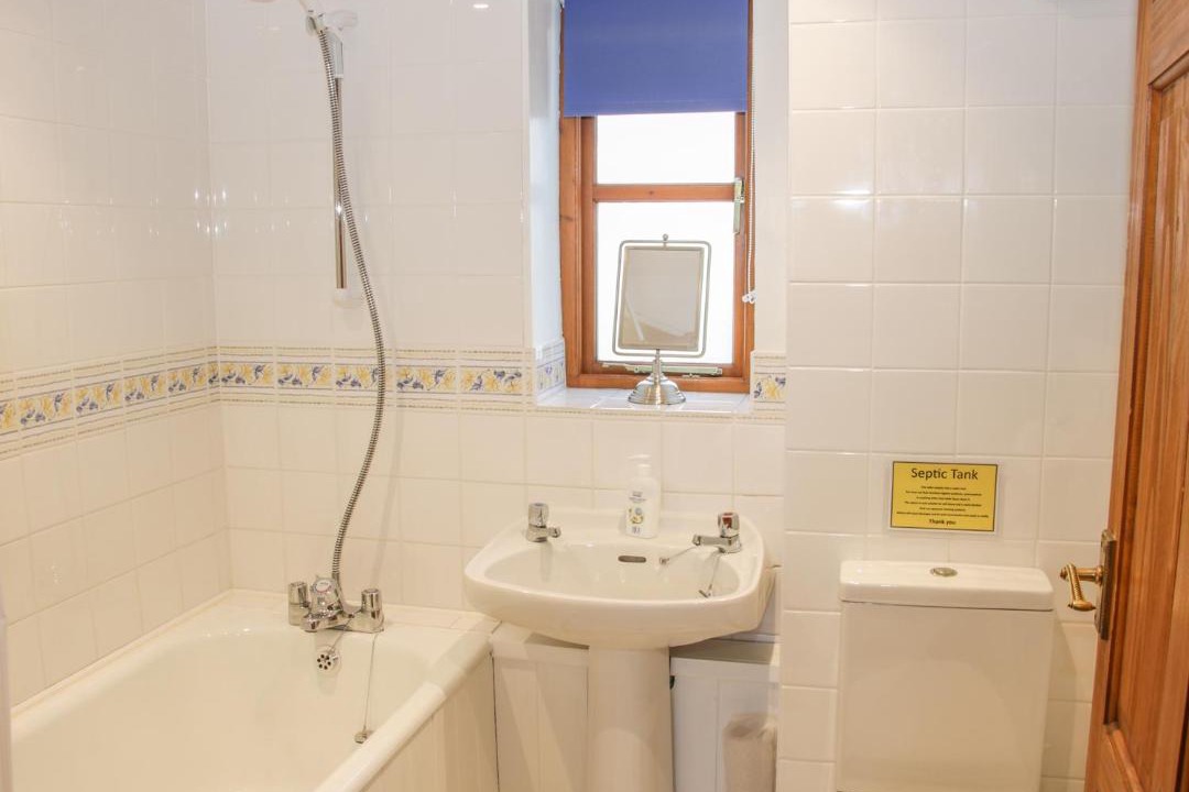 Photo of Bathroom in Bromlow
