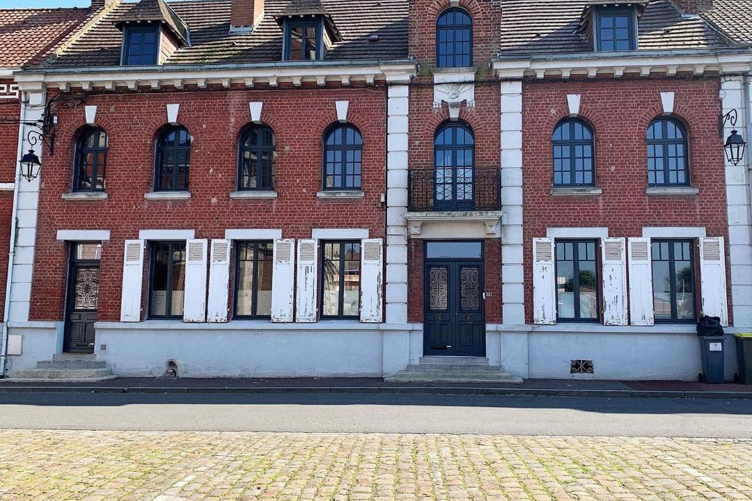 Photo of Buildings in Saint-Venant