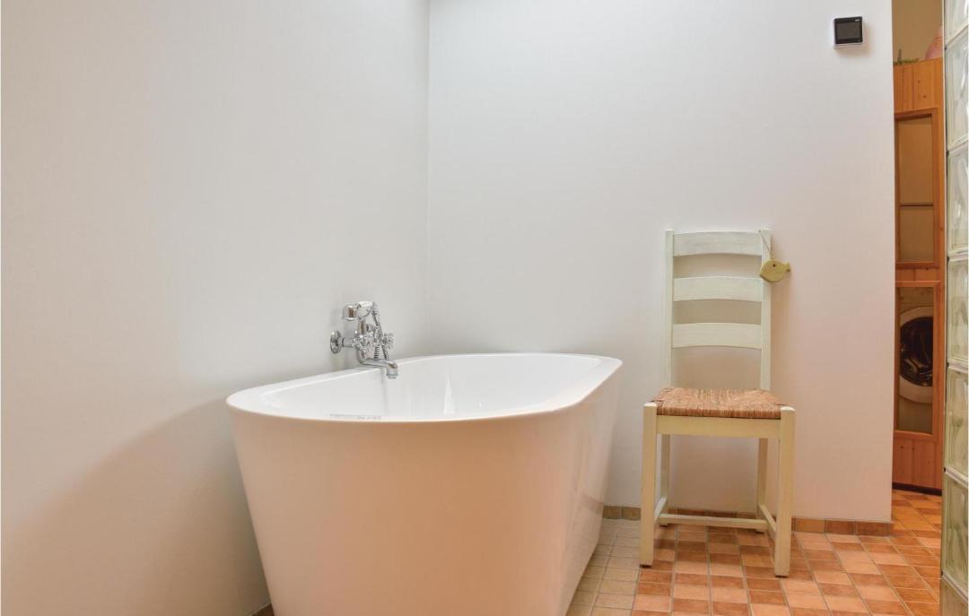 Photo of Bathroom in Fjand Badeby