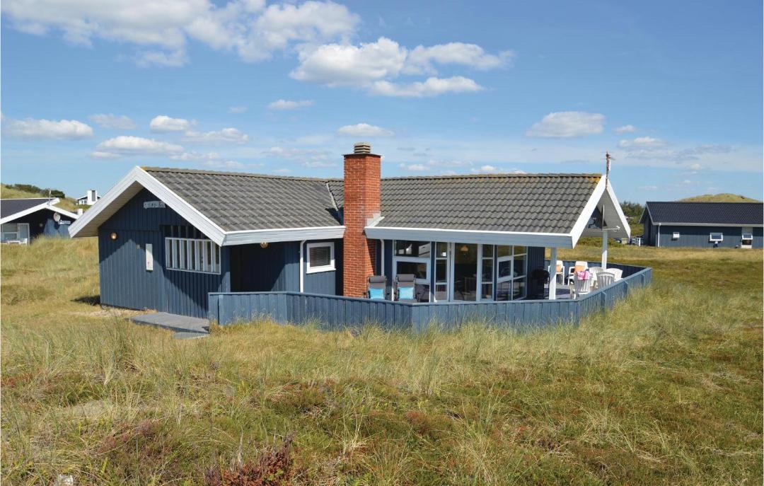 Photo of Buildings in Houvig Strand