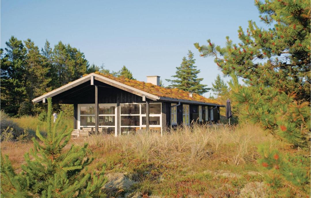 Photo of Buildings in Skram