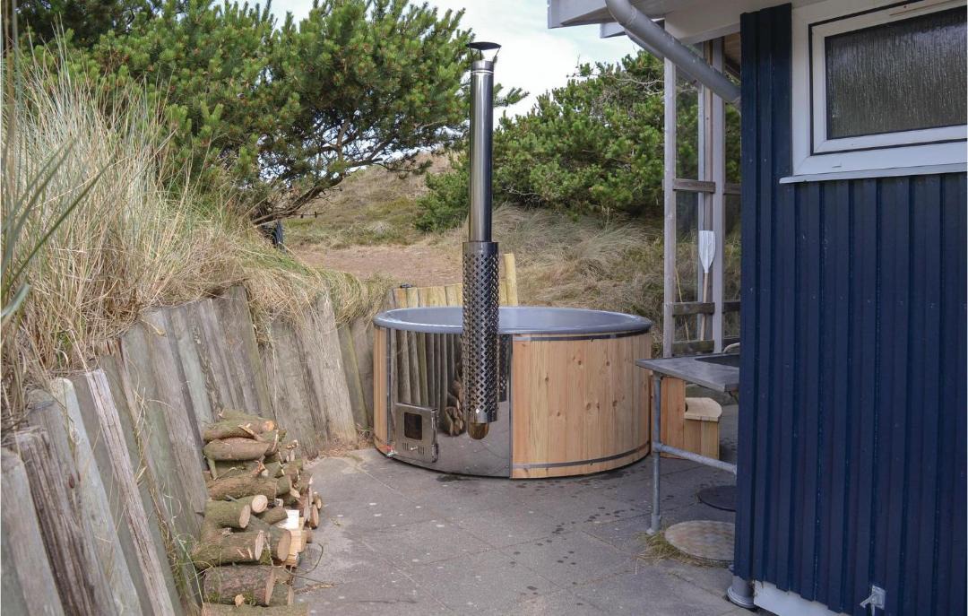 Photo of Others in Houvig Strand