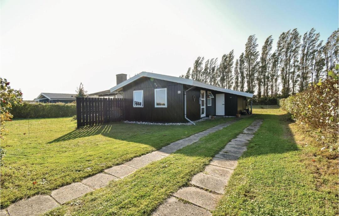 Photo of Buildings in Helnæs By