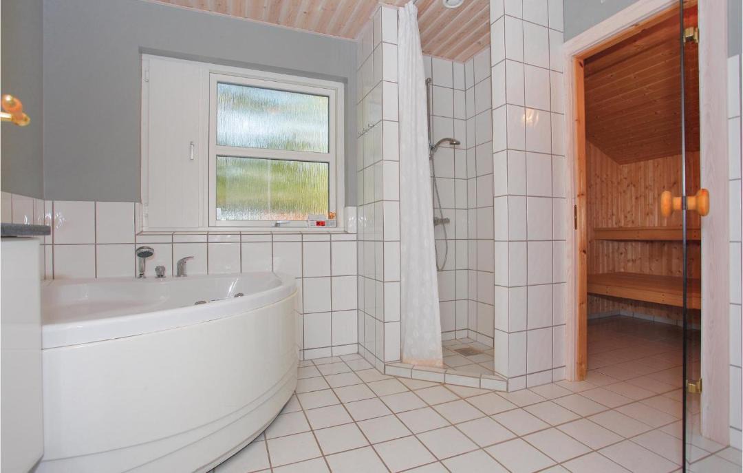 Photo of Bathroom in Grlev