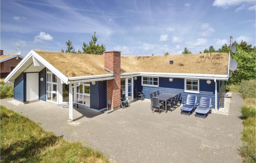 Photo of Buildings in Blavand