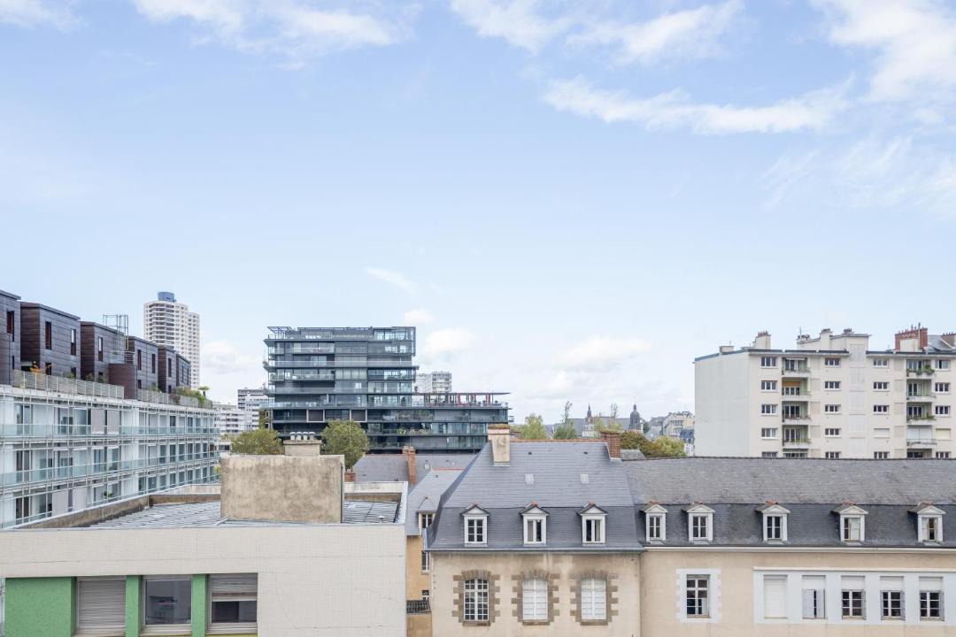 Photo of Buildings in Arsenal-Redon