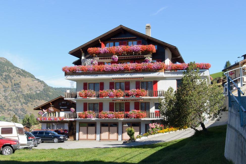 Photo of Others in Graechen