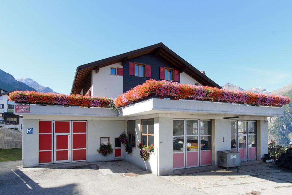 Photo of Others in Graechen