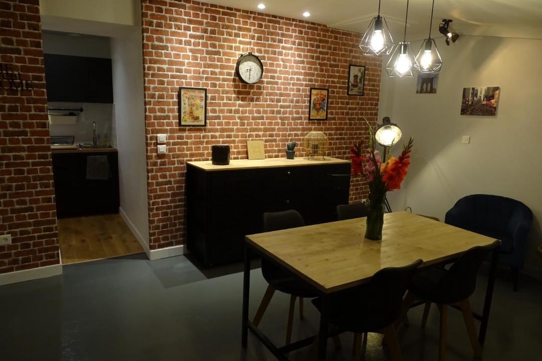 Photo of Others in Duvy