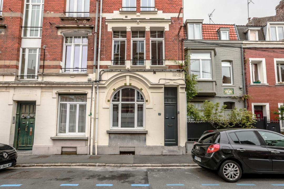 Photo of Buildings in La Madeleine