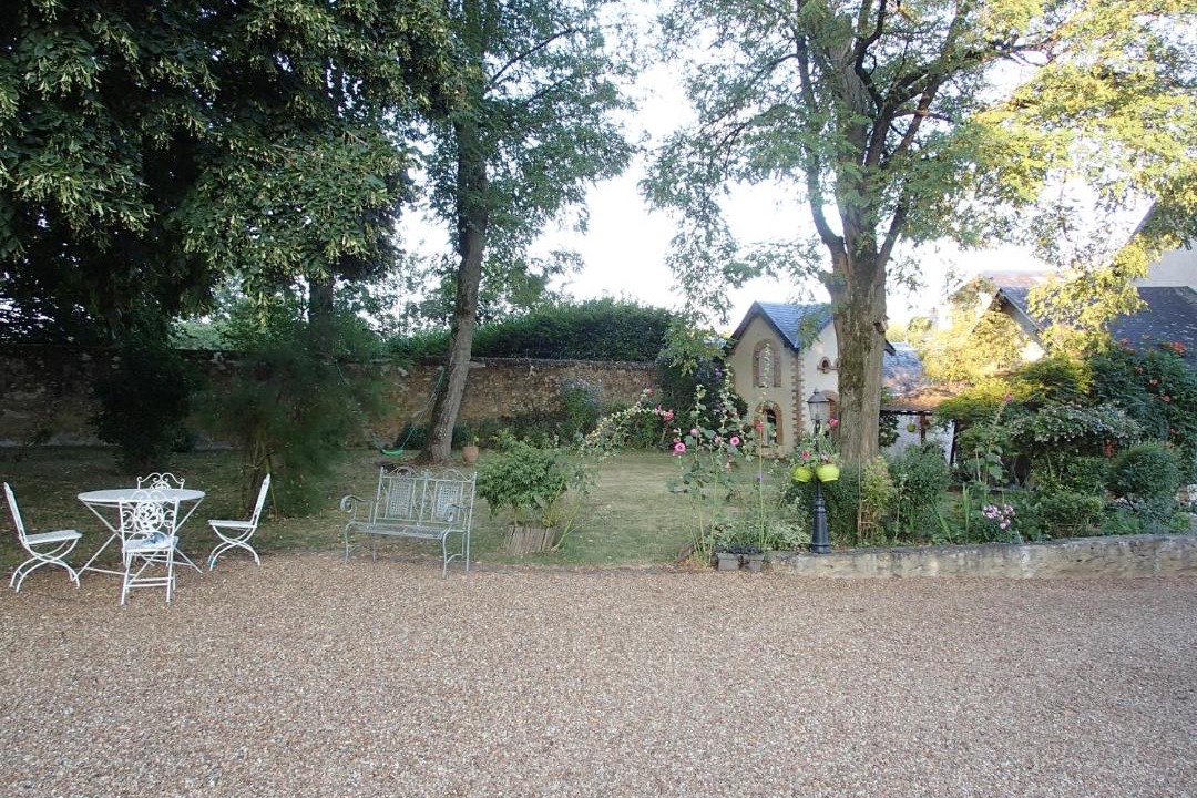 Photo of Others in Loue