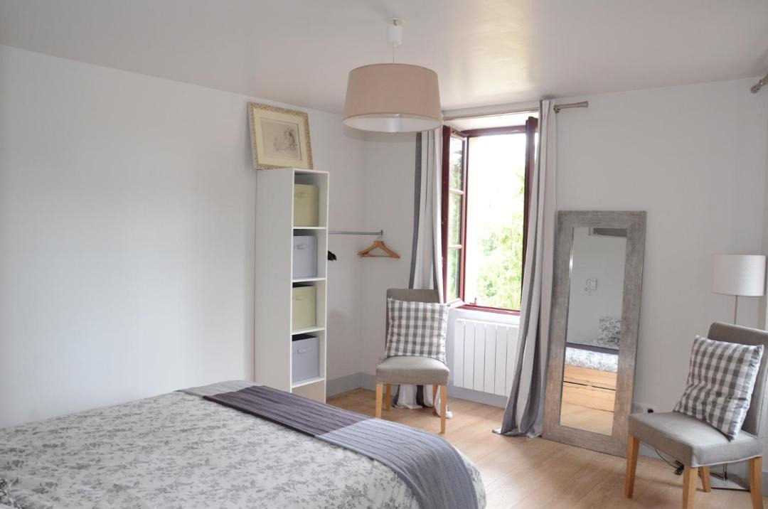 Photo of Bedroom in Saint-Paterne-Racan