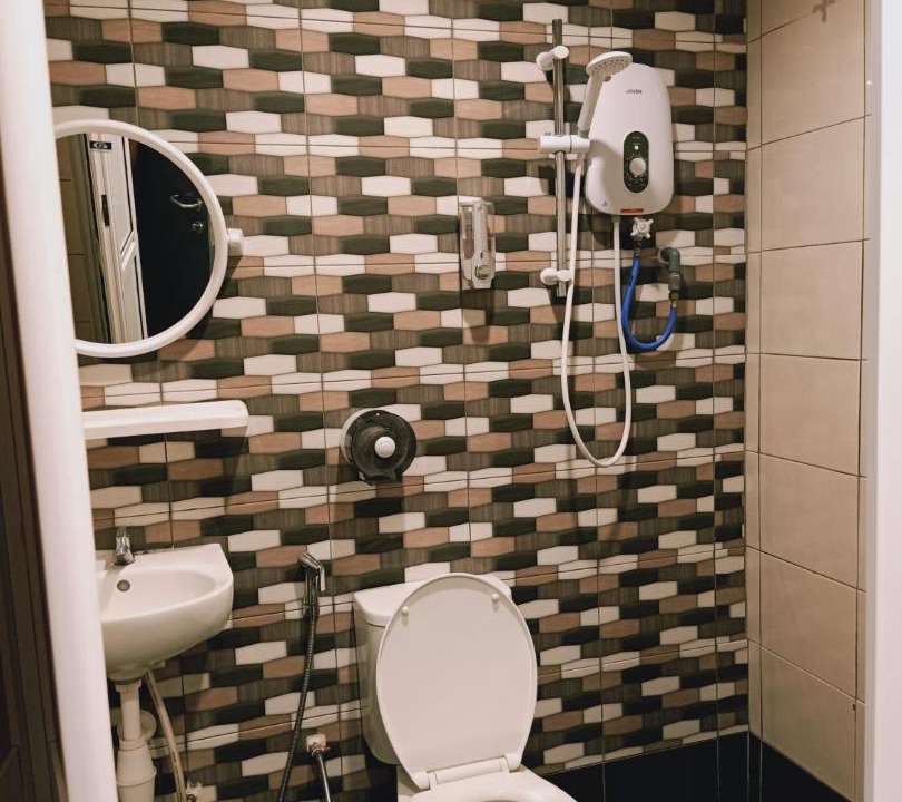 Photo of Bathroom in Taman Kota Laksamana