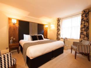 Photo of Bedroom in Newington