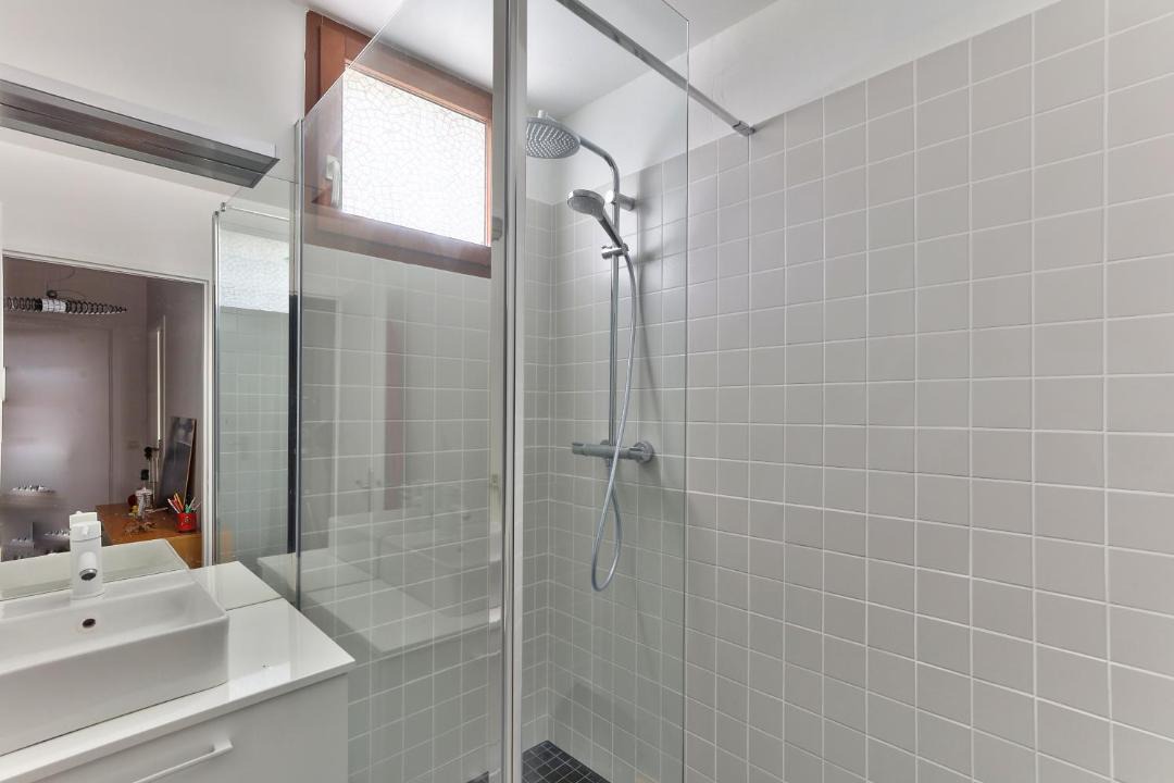 Photo of Bathroom in Quartier de la Salpetriere