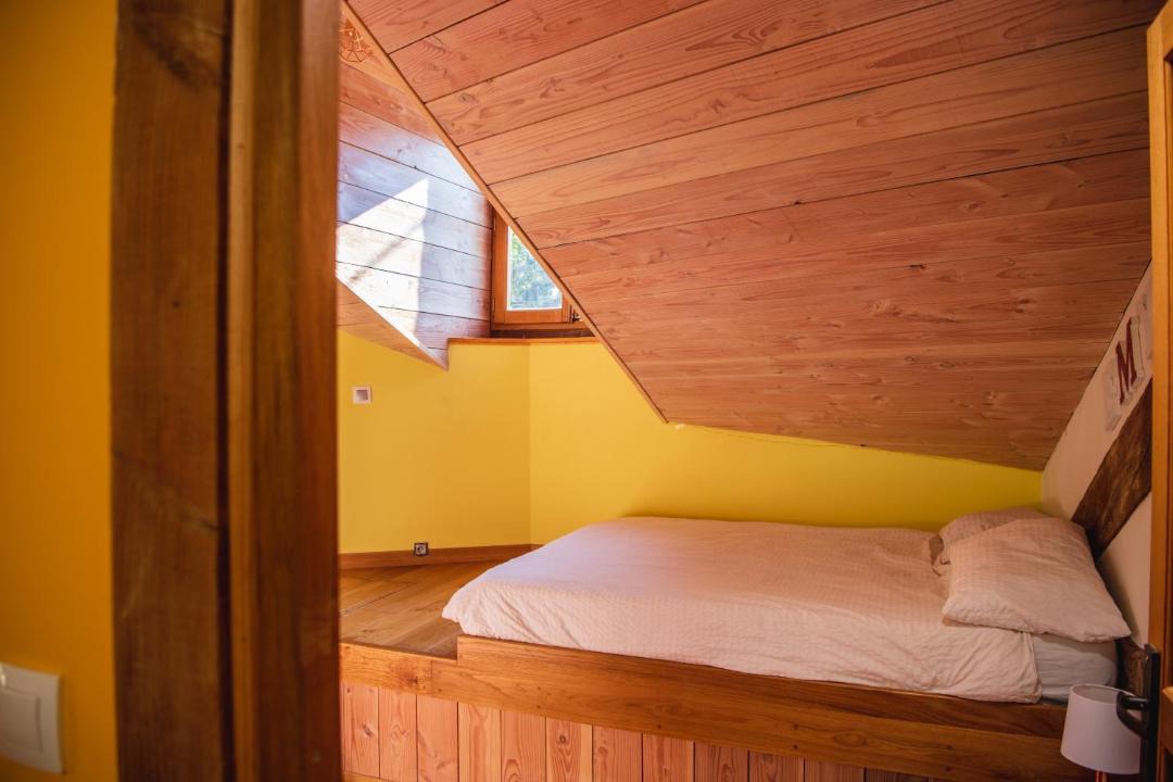 Photo of Bedroom in Ascou