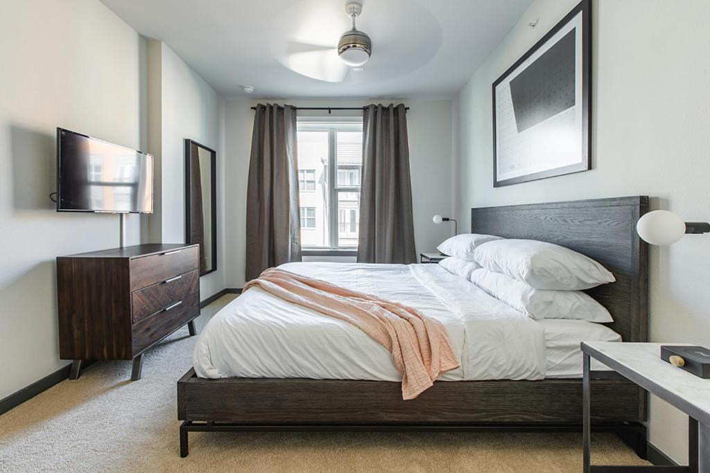 Photo of Bedroom in Fort Worth Cultural District