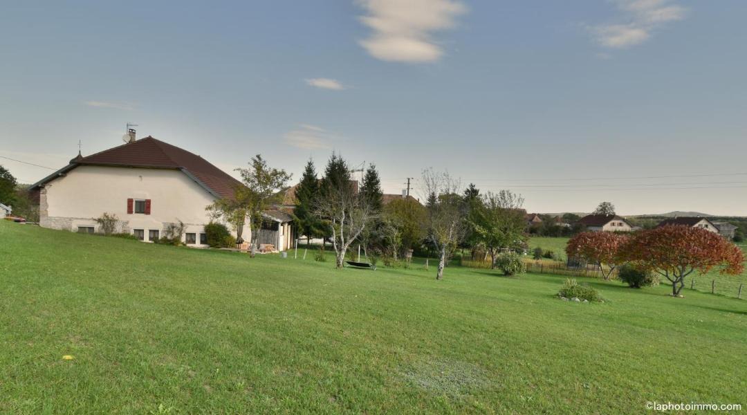 Photo of Buildings in Molain