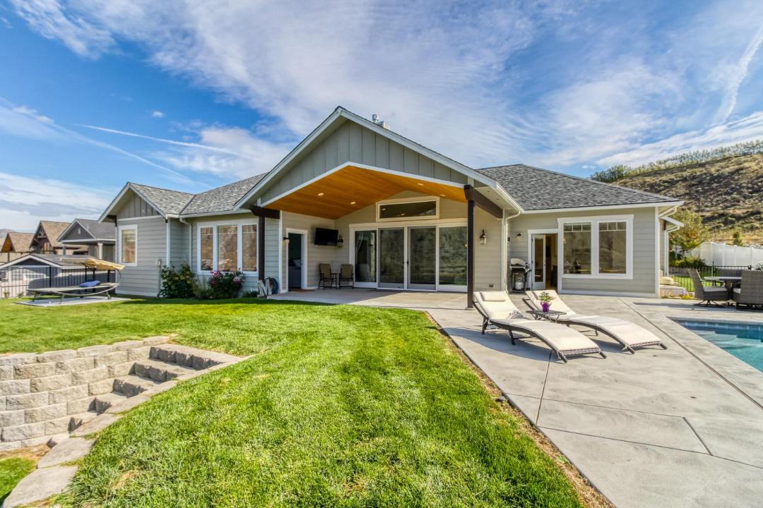 Photo of Buildings in Orondo