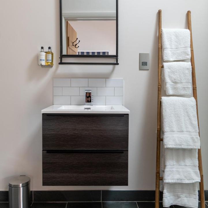 Photo of Others in Burcot