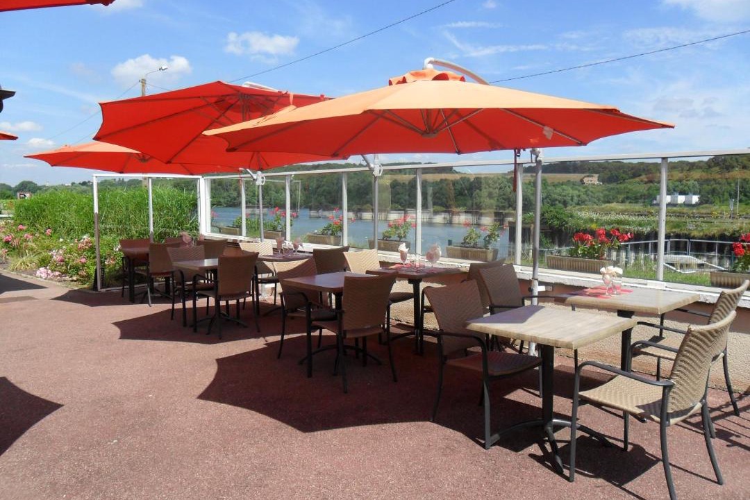Photo of Patio Balcony in Notre Dame de la Garenne