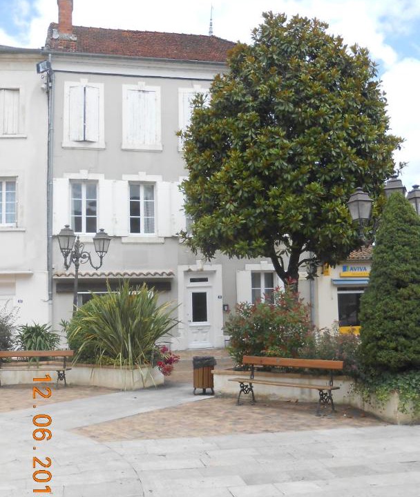 Photo of Others in Nerac