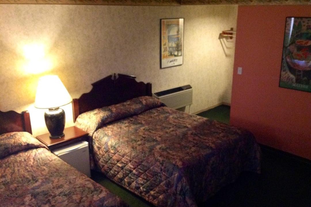 Photo of Bedroom in Garberville