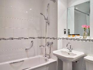 Photo of Bathroom in Dumbleton