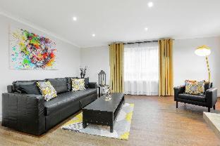 Photo of Others in Pollokshields