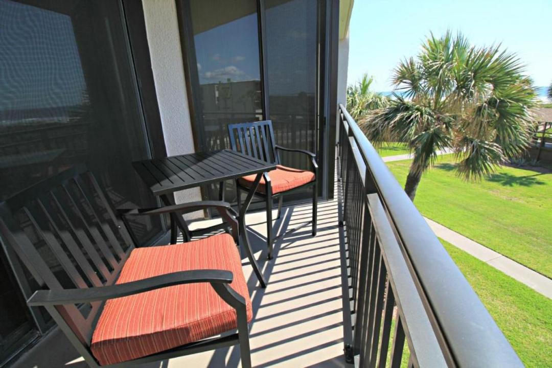 Photo of Patio Balcony in Butler Beach