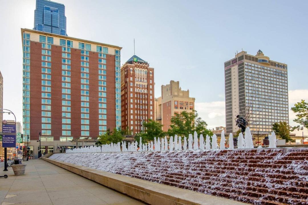 Photo of Others in Downtown Kansas City