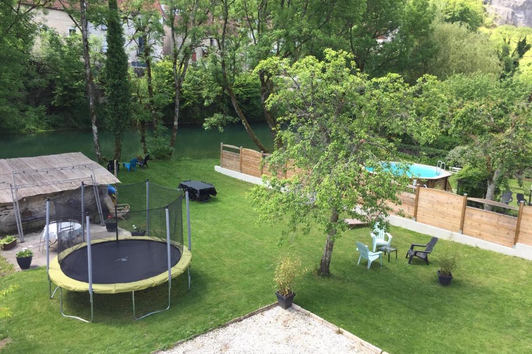 Photo of Others in Ornans