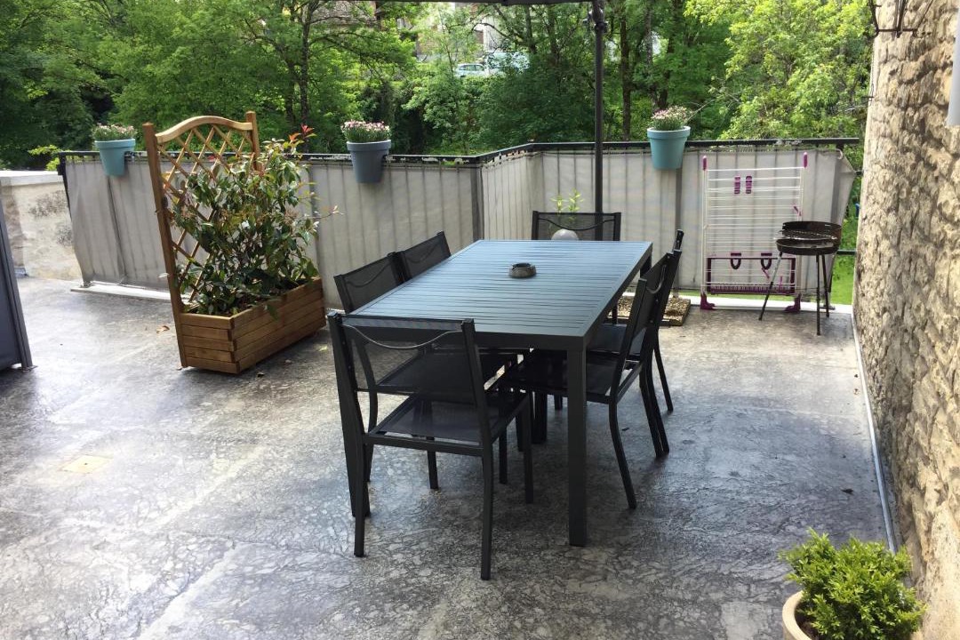 Photo of Patio Balcony in Ornans