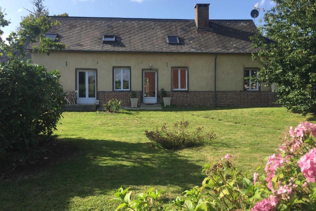 Photo of Buildings in Frettecuisse