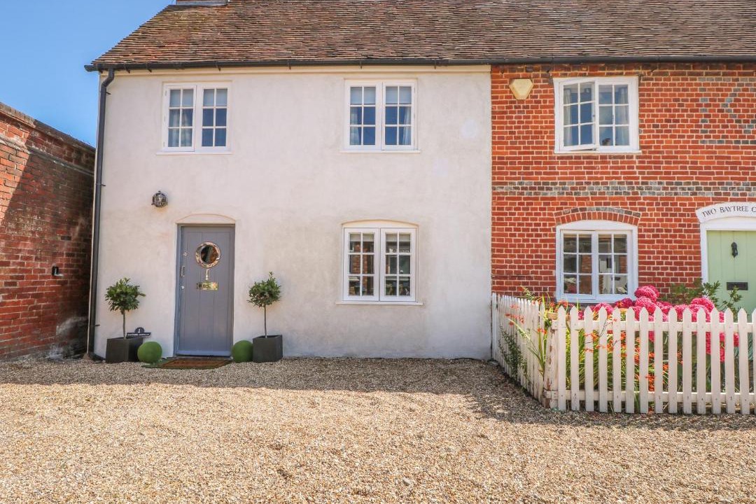 Photo of Buildings in Lower Swanwick