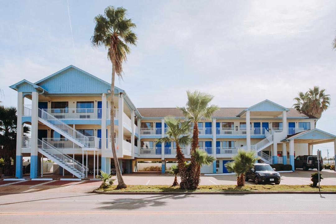Photo of Others in Clear Lake Shores