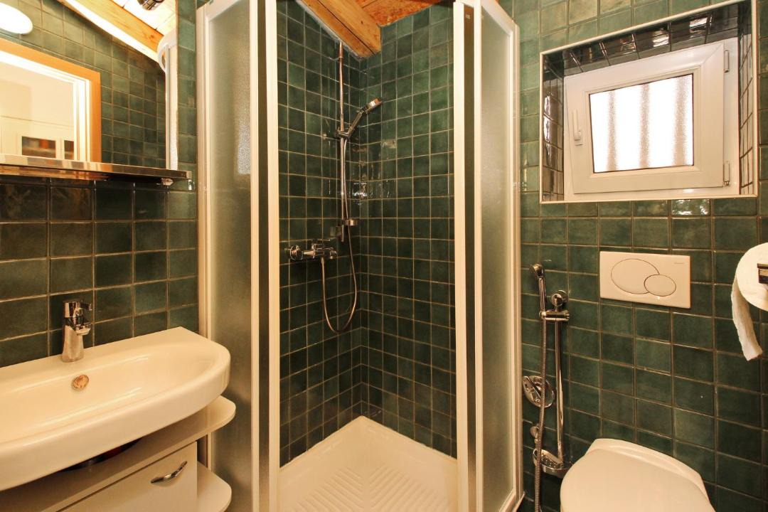 Photo of Bathroom in Baska